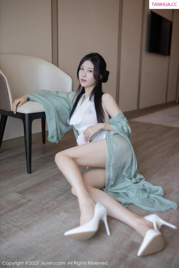 陈若依 抖娘利世 [XiuRen]高清写真图 2023.03.15 No.6420 利世 古装美腿第31张图片